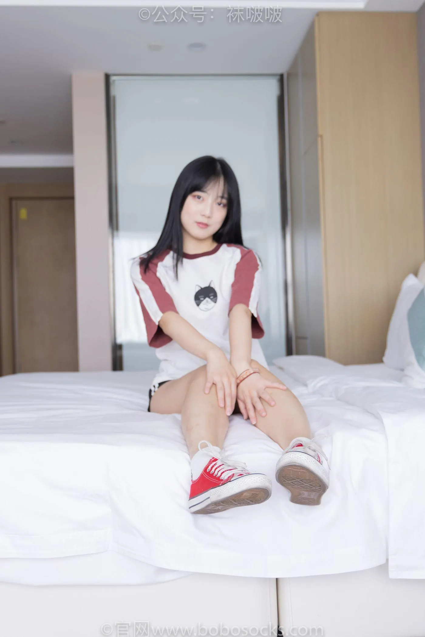 [BoBoSocks袜啵啵]NO.036 菠萝-帆布鞋、白棉袜、裸足 [138P]插图